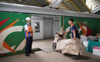 KAI Logistik Siapkan Langkah Optimalisasi Operasional Hadapi Potensi Lonjakan Pengiriman Motor di Yogyakarta KAI Logistik Siapkan Langkah Optimalisasi Operasional Hadapi Potensi Lonjakan Pengiriman Motor di Yogyakarta