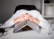 Financial Burnout: Saat Capek Cari Uang Tapi Saldo Tabungan Tidak Bertambah