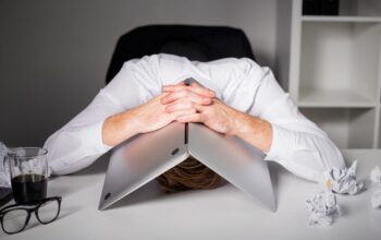 Financial Burnout: Saat Capek Cari Uang Tapi Saldo Tabungan Tidak Bertambah