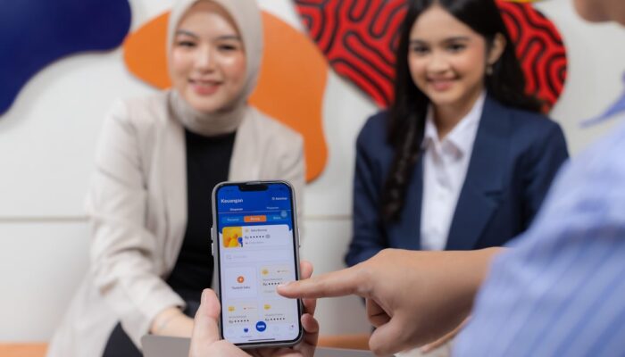 Bank Raya Dukung Inklusi Keuangan Digital Generasi Muda dan K-popers  di P-Land: K-pop Art Market Vol.5