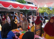 Warga Rusunawa Ganda Maghfirah Serbu Pasar Murah