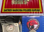 Polres Kapuas Ungkap Kasus Narkoba, Empat Paket Sabu Diamankan dari Rumah Warga Polres Kapuas Ungkap Kasus Narkoba, Empat Paket Sabu Diamankan dari Rumah Warga