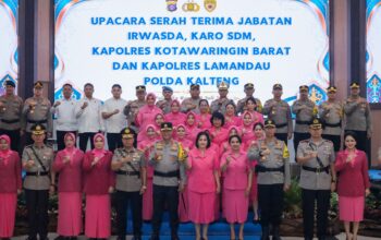 Kapolda Kalteng Pimpin Sertijab Irwasda, Karo SDM dan 2 Kapolres Kapolda Kalteng Pimpin Sertijab Irwasda, Karo SDM dan 2 Kapolres