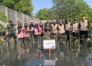 KAI Logistik Lanjutkan Komitmen Keberlanjutan melalui Penanaman 270 Bibit Mangrove KAI Logistik Lanjutkan Komitmen Keberlanjutan melalui Penanaman 270 Bibit Mangrove