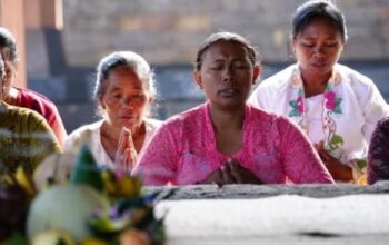 Lokakarya Revitalisasi Eco-Teologi Jawa Kuno Dorong Kawasan Candi Cetho dan Masyarakat Dusun Cetho Menjadi Pusat Pembelajaran Warisan Budaya Hidup Agraris Jawa Kuno Lokakarya Revitalisasi Eco-Teologi Jawa Kuno Dorong Kawasan Candi Cetho dan Masyarakat Dusun Cetho Menjadi Pusat Pembelajaran Warisan Budaya Hidup Agraris Jawa Kuno