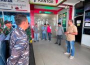 Elnusa Petrofin Perkuat Operasional Distribusi BBM di Sumatra Utara Pastikan Penyaluran BBM di Sumatra Utara Kembali Normal Elnusa Petrofin Perkuat Operasional Distribusi BBM di Sumatra Utara Pastikan Penyaluran BBM di Sumatra Utara Kembali Normal