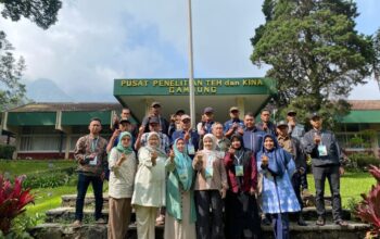 Holding Perkebunan Nusantara Perkuat Kompetensi Petani melalui Kelas Budidaya Teh Holding Perkebunan Nusantara Perkuat Kompetensi Petani melalui Kelas Budidaya Teh