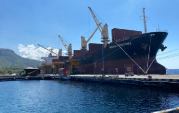 Dorong Ketahanan Pangan, Pelabuhan Tanjung Wangi Optimalkan Layanan Bongkar Muat Dorong Ketahanan Pangan, Pelabuhan Tanjung Wangi Optimalkan Layanan Bongkar Muat