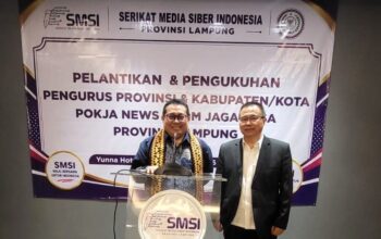 Ketua Umum SMSI Kukuhkan Pokja Newsroom Jaga Desa di Lampung Mengawal Desa, Mencegah Jaksa Ketua Umum SMSI Kukuhkan Pokja Newsroom Jaga Desa di Lampung Mengawal Desa, Mencegah Jaksa
