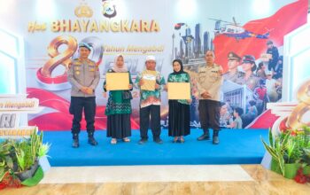Membanggakan! Senoman Hadrah Ambun Sihai Raih Juara di Hari Bhayangkara ke-80 Membanggakan! Senoman Hadrah Ambun Sihai Raih Juara di Hari Bhayangkara ke-80
