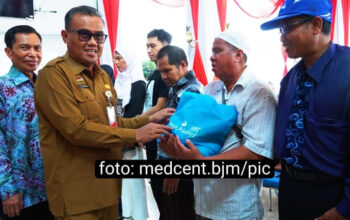 Semangat Berbagi Harjad ke-500, FKUB Banjarmasin Salurkan 250 Sembako