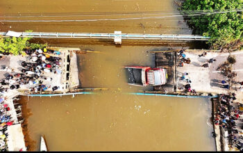 Jembatan Saka Harang Mantuil Ambruk Jembatan Saka Harang Mantuil Ambruk