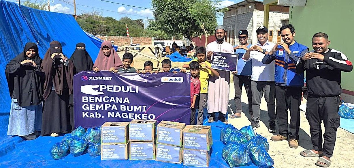 Seluruh BTS Pulih  XLSMART Salurkan Bantuan Lanjutan bagi Masyarakat Terdampak Bencana di NTT