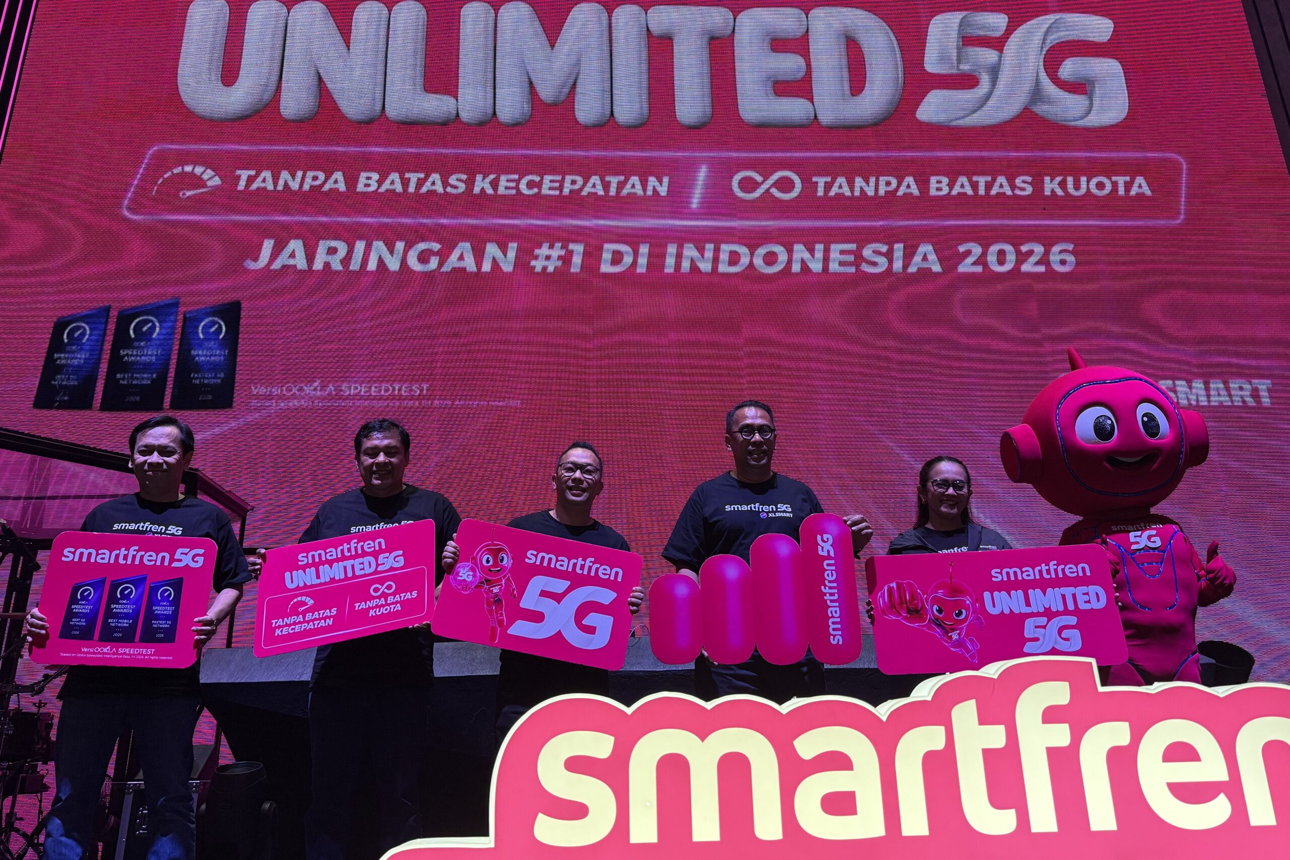 XLSMART Perkuat Jaringan 5G di Medan  SMARTFREN Hadirkan Pengalaman Unlimited 5G