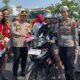 Sambut HUT ke-81 RI, Polda Kalteng Bagikan Bendera Merah Putih ke Pengendara