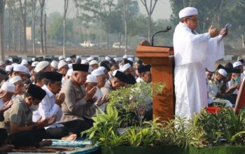 Polda Kalsel Gelar Salat Istisqa, Ikhtiar Hadapi Kemarau Panjang dan Ancaman Karhutla Polda Kalsel Gelar Salat Istisqa, Ikhtiar Hadapi Kemarau Panjang dan Ancaman Karhutla