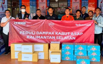 Terus Dukung Kepedulian Dampak Kabut Asap di Kalimantan, Telkomsel Salurkan Bantuan CSR Lanjutan dan Pastikan Jaringan Tetap Optimal