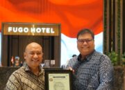 Perkuat Mutu Layanan Perhotelan, SUCOFINDO Serahkan Sertifikasi ISO 9001:2015 kepada Hotel FUGO Samarinda Perkuat Mutu Layanan Perhotelan, SUCOFINDO Serahkan Sertifikasi ISO 9001:2015 kepada Hotel FUGO Samarinda