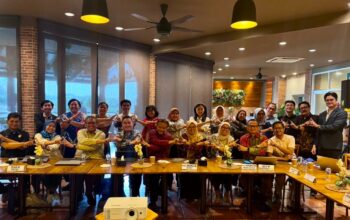 Merajut Ulang Keadilan Sosial: IHDC Lanjutkan Seri Diskusi Publik “Ideologi Kesehatan Indonesia” Bersama Prof. Nila Moeloek dan Pakar Lintas Sektor Merajut Ulang Keadilan Sosial: IHDC Lanjutkan Seri Diskusi Publik “Ideologi Kesehatan Indonesia” Bersama Prof. Nila Moeloek dan Pakar Lintas Sektor