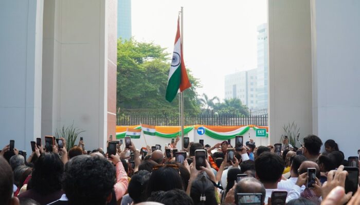 Kedutaan Besar India Rayakan Hari Kemerdekaan India ke-80 di Jakarta dengan Pengibaran Bendera, Pertunjukan Budaya, dan Momentum Baru Hubungan Bilateral