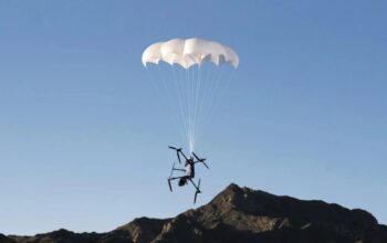 DJI AP100 Resmi Hadir di Indonesia, Parasut Keselamatan Khusus untuk DJI Matrice 400 DJI AP100 Resmi Hadir di Indonesia, Parasut Keselamatan Khusus untuk DJI Matrice 400