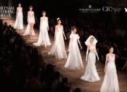 VIETNAM WEDDING WEEK 2026 MENGHADIRKAN 7 PERTUNJUKAN RUNWAY DAN SENIMAN UNTUK MENCIPTAKAN PENGALAMAN RUNWAY YANG IMERSIF VIETNAM WEDDING WEEK 2026 MENGHADIRKAN 7 PERTUNJUKAN RUNWAY DAN SENIMAN UNTUK MENCIPTAKAN PENGALAMAN RUNWAY YANG IMERSIF