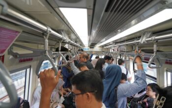 Jelang Tiga Tahun Beroperasi, LRT Jabodebek Cetak Rekor 3 Juta Pengguna dalam Sebulan Jelang Tiga Tahun Beroperasi, LRT Jabodebek Cetak Rekor 3 Juta Pengguna dalam Sebulan