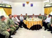 Haji Isam Turun Langsung Pimpin Operasi Pemadaman Karhutla di Kalsel Haji Isam Turun Langsung Pimpin Operasi Pemadaman Karhutla di Kalsel