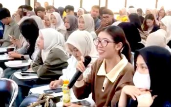 Mahantira Dorong Mahasiswa Administrasi Bisnis ULM Jadi Pelaku Bisnis Digital Sejak Bangku Kuliah Mahantira Dorong Mahasiswa Administrasi Bisnis ULM Jadi Pelaku Bisnis Digital Sejak Bangku Kuliah