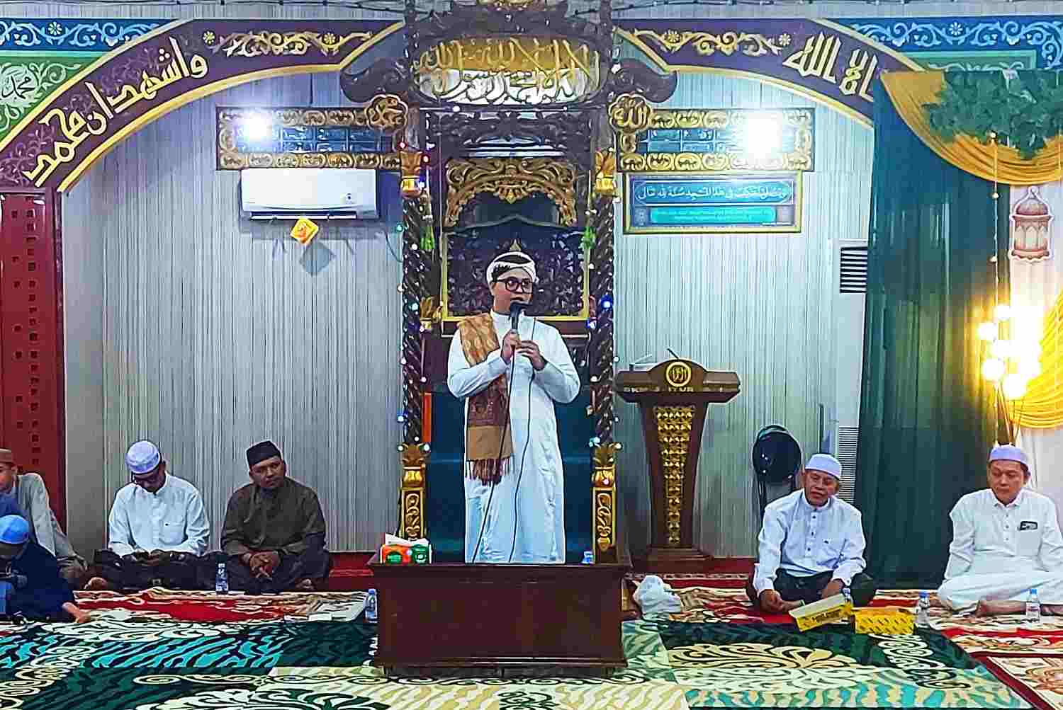 Jangan Bingung Mencari Panutan