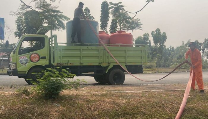 Dukung Penanganan Karhutla, Bandara Internasional Syamsudin Noor Siapkan Pos Bantuan Suplai Air