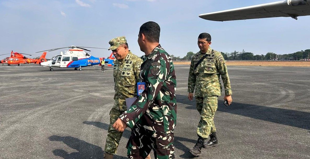 Pangdam XXII/TB Tinjau Karhutla di Wilayah Kalimantan Selatan dari Udara