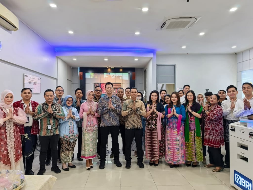 Semarak Hari Pelanggan Nasional, BRI BO Gading Boulevard Sambut Nasabah dengan Hangat