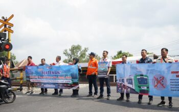 KAI Bandara Sosialisasikan Keselamatan Perjalanan Kereta Api di Perlintasan Sebidang Wates