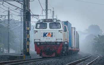 KAI Logistik Perkuat Angkutan KA Kontainer sebagai Solusi Logistik Berkelanjutan