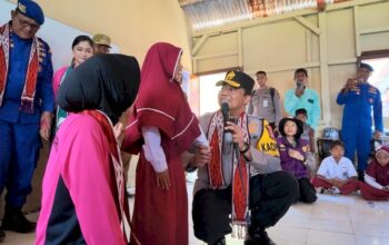 Kapolda NTT Resmikan MI Al-Hidayah, Wujudkan Ruang Belajar Layak bagi Anak Pulau Kukusan Kapolda NTT Resmikan MI Al-Hidayah, Wujudkan Ruang Belajar Layak bagi Anak Pulau Kukusan