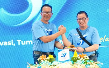 Semarak HUT Ke-37, Bank Raya Ajak Masyarakat Rasakan Pengalaman Raya Active Lewat Jalan Sehat Semarak HUT Ke-37, Bank Raya Ajak Masyarakat Rasakan Pengalaman Raya Active Lewat Jalan Sehat