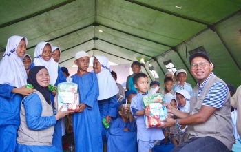 PT Etos Kreatif Indonesia dan Yayasan Rintisan Amal Bunda Turun Langsung ke NTT, Salurkan Makanan, Layanan Kesehatan hingga Dukungan Psikososial PT Etos Kreatif Indonesia dan Yayasan Rintisan Amal Bunda Turun Langsung ke NTT, Salurkan Makanan, Layanan Kesehatan hingga Dukungan Psikososial