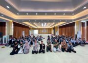 Telkom AI Center Malang Dukung Internal Thursina International Islamic Boarding School Eksplorasi Generative AI melalui AI for Everyone Batch 28 Telkom AI Center Malang Dukung Internal Thursina International Islamic Boarding School Eksplorasi Generative AI melalui AI for Everyone Batch 28