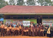 Kegiatan Literasi Jamkrida Kalsel Mengajar Hadir di Belangian Kegiatan Literasi Jamkrida Kalsel Mengajar Hadir di Belangian