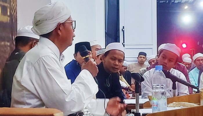 Menyikapi Kemarau Panjang dan Karhutla, Guru Bahran Jamil Ajak Umat Bersabar dan Tetap Bersyukur