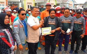 Banjarmasin Salurkan Bantuan Rp451,2 Juta untuk Relawan Karhutla Banjarmasin Salurkan Bantuan Rp451,2 Juta untuk Relawan Karhutla