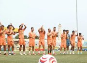 Barito Putera Copot Pelatih,Suporter Sorori Asisten Pelatih