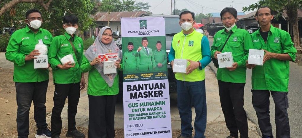 PKB Kapuas Bagikan Masker Kemasyarakatan, Dukung Program 1 Juta Masker Gus Muhaimin
