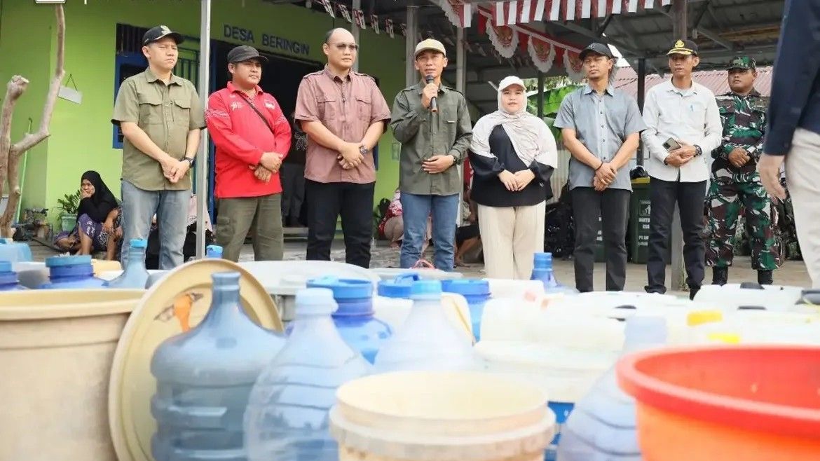 Hari ke-14, Bantuan Air Bersih Pemkab Batola Menjangkau Dua Desa di Alalak