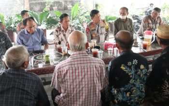 Sambang Warga Toraja di Palangka Raya, Kapolda Kalteng Ajak Wujudkan Kamtibmas Aman dan Kondusif Sambang Warga Toraja di Palangka Raya, Kapolda Kalteng Ajak Wujudkan Kamtibmas Aman dan Kondusif