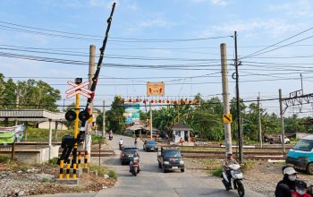 Mulai 9 Oktober, KAI Daop 1 Jakarta Jaga 5 Perlintasan Sebidang di Bekasi dan Tangerang Mulai 9 Oktober, KAI Daop 1 Jakarta Jaga 5 Perlintasan Sebidang di Bekasi dan Tangerang