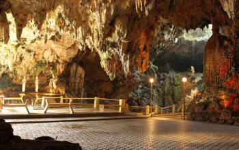 Denyut Baru Jalur Selatan: Saat Kereta Api dan Geopark Dunia Mengubah Wajah Pariwisata Kebumen