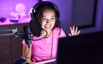 Tren Streaming Multiplatform Makin Ramai, Ini yang Perlu Diperhatikan Streamer Tren Streaming Multiplatform Makin Ramai, Ini yang Perlu Diperhatikan Streamer