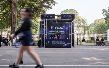 FLOQ Meriahkan Konser YE di GBK, Hadirkan Aktivasi Interaktif Berhadiah Rp17 Juta